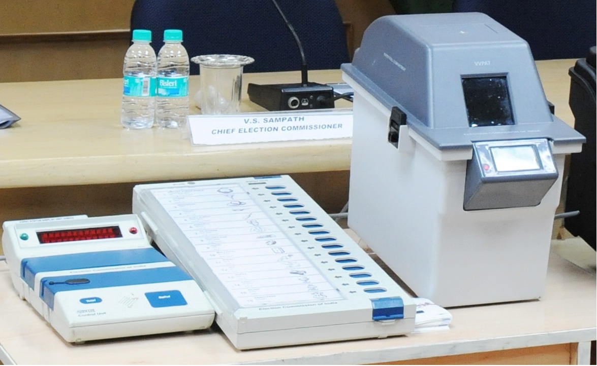 vvpatmachinestobeinstalledatpollingboothsinuttarakhand